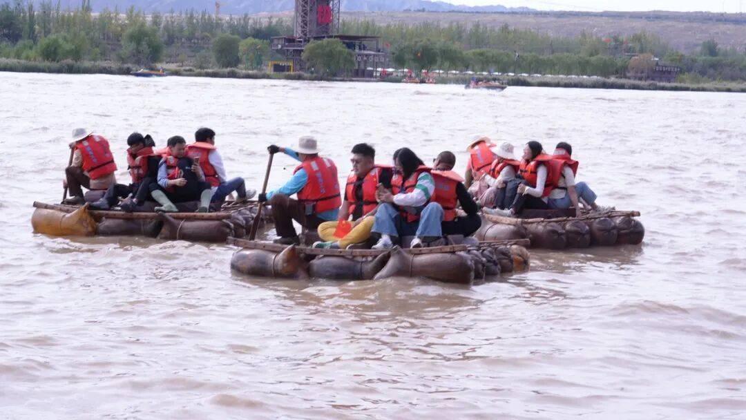 调研组丨全景中卫:沙河同框星辰近开元棋牌网站宁夏日报中卫日报联合(图2) 调研组丨全景中卫:沙河同框星辰近开元棋牌网站宁夏日报中卫日报联合(图2)