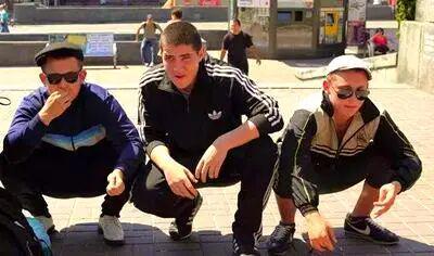 纳粹化」结果俄罗斯「去品牌化」开元棋牌app本欲乌克兰「去(图2)